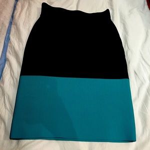 BCBGMAXAZRIA body con skirt